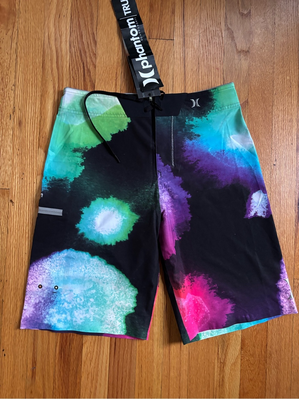 Hurley Phantom 60 Stratus Black Multicolor Hybrid Board Shorts 28 NWT